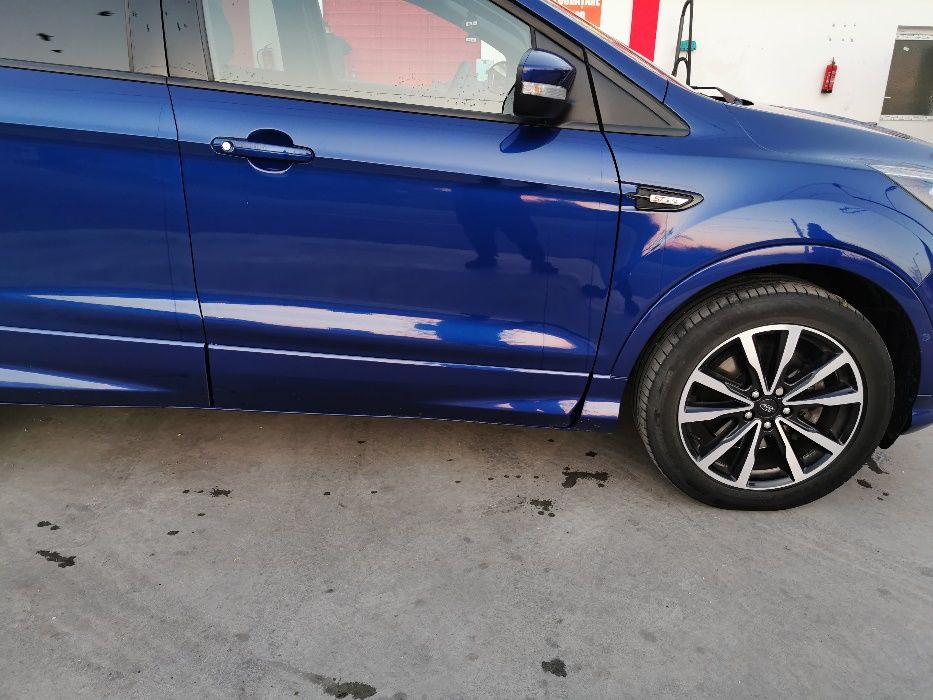 Dezmembrez ford/ford kuga/bara fata/capota/aripa/far/haion/usa/