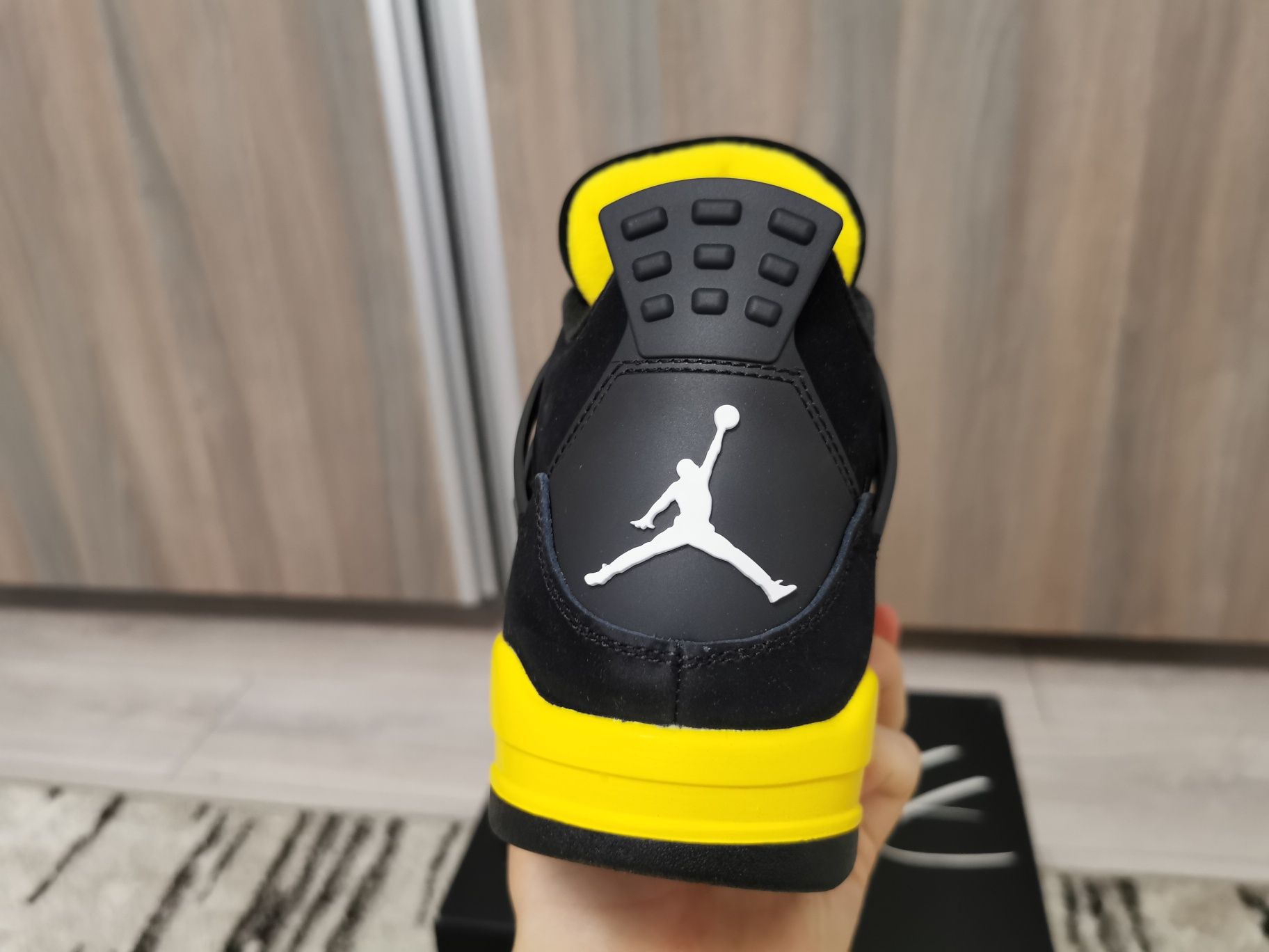 Jordan 4 Yellow Thunder