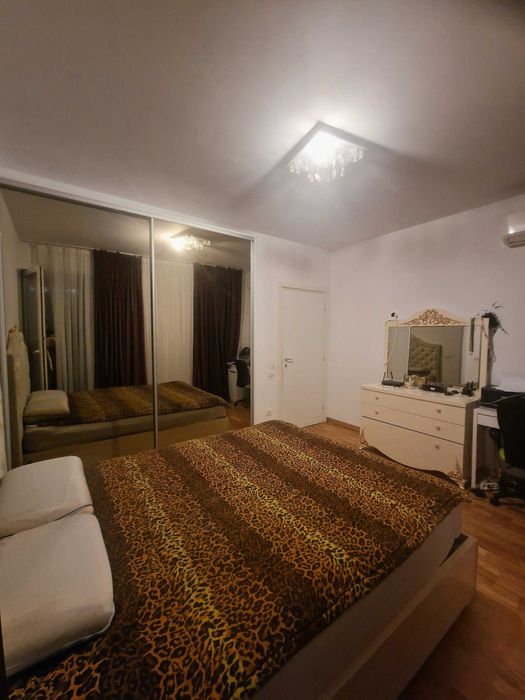 Se vinde ap 3 camere cu gradina , Pipera,  proprietar