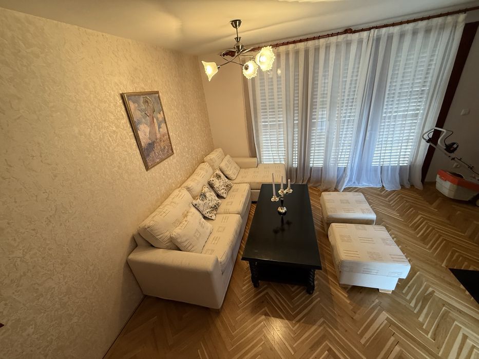 Холна гарнитура (разтегаем диван с 2 табуретки + маса) текстил