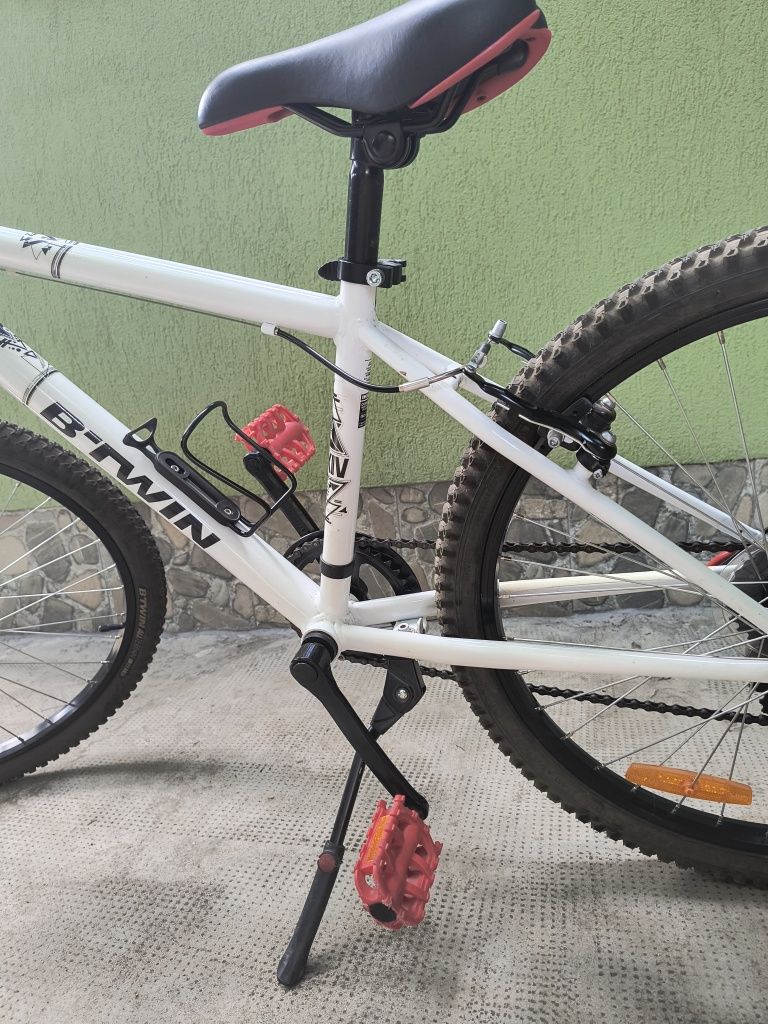 Vând bicicletă B'Twin Rockrider 300 – aproape nouă

Vând bicicletă B’T