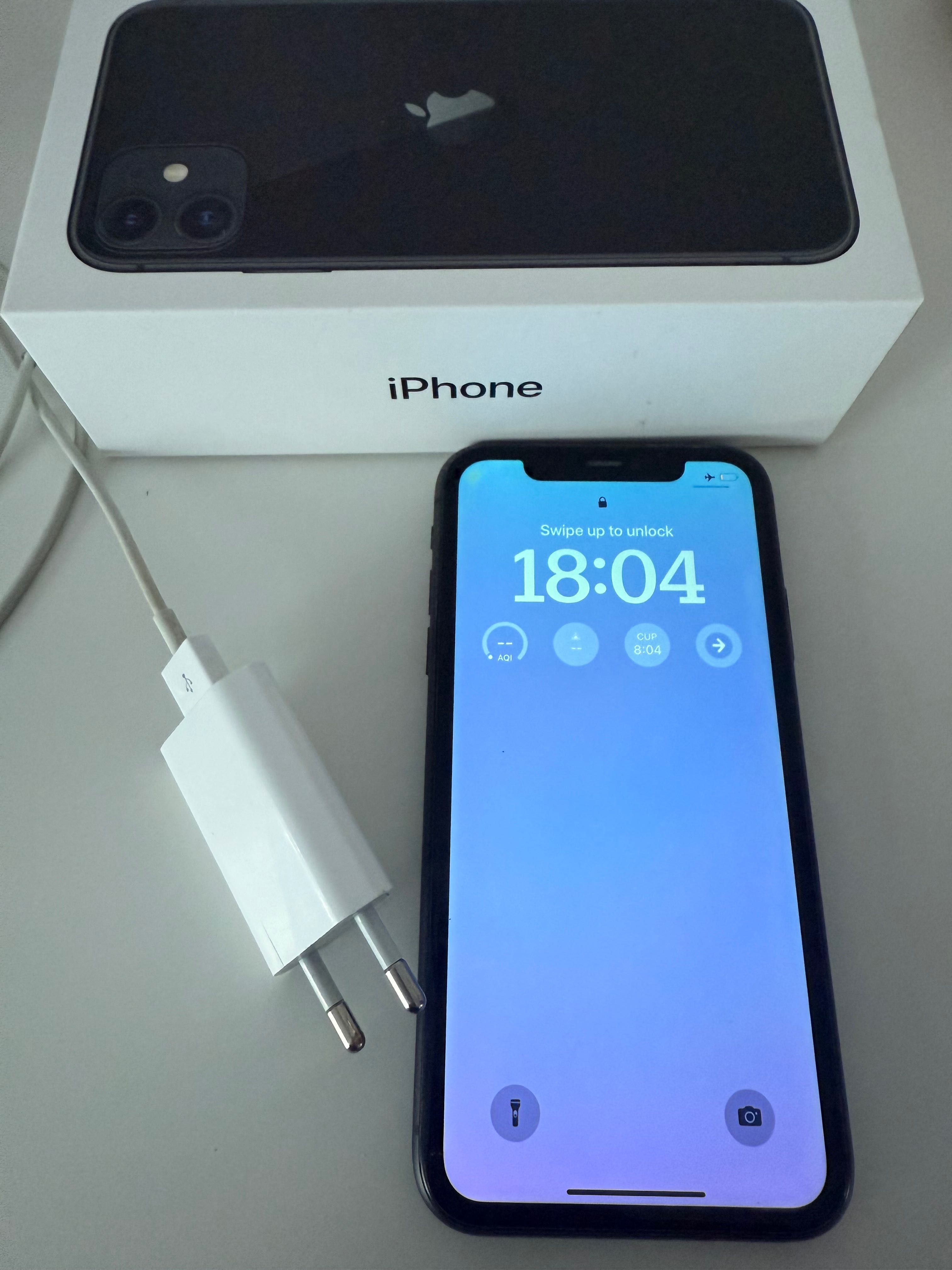 iPhone 11 - черен цвят