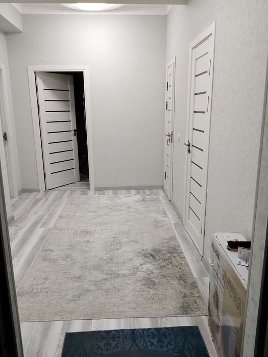 Uy sotiladi narxini kelishamiz .