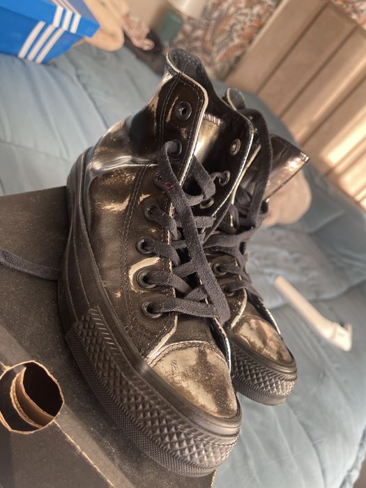 Кецове Converse с протъркан ефект