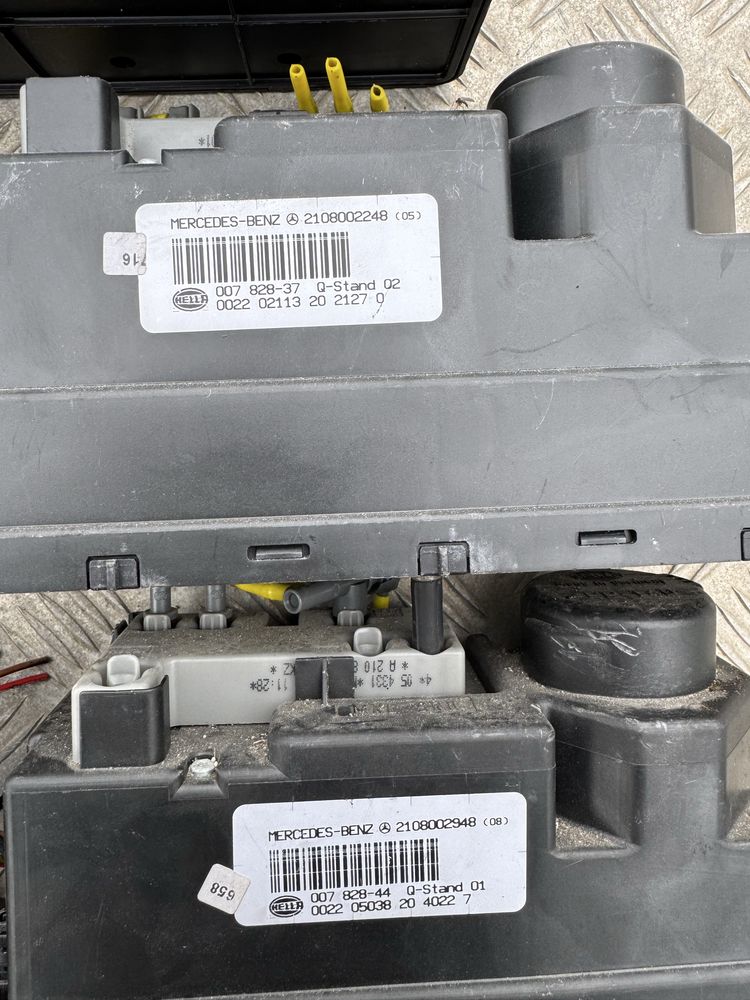 Вакум помпа на централно заключване Мерцедес W202 W208 W210