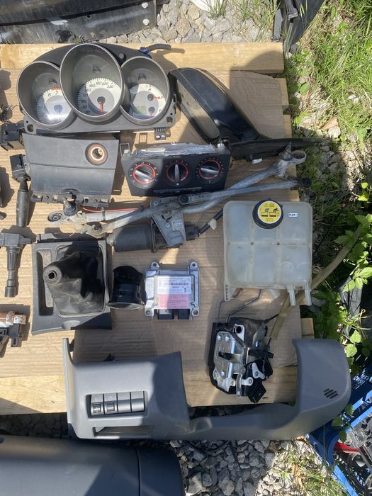 Мазда 3 1.4Бензин Facelift 2009 Останали части