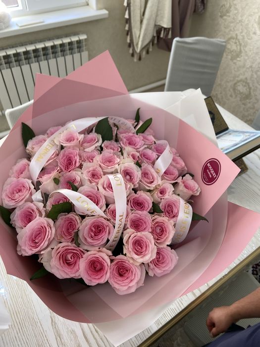 Свежие цветы продам недорого