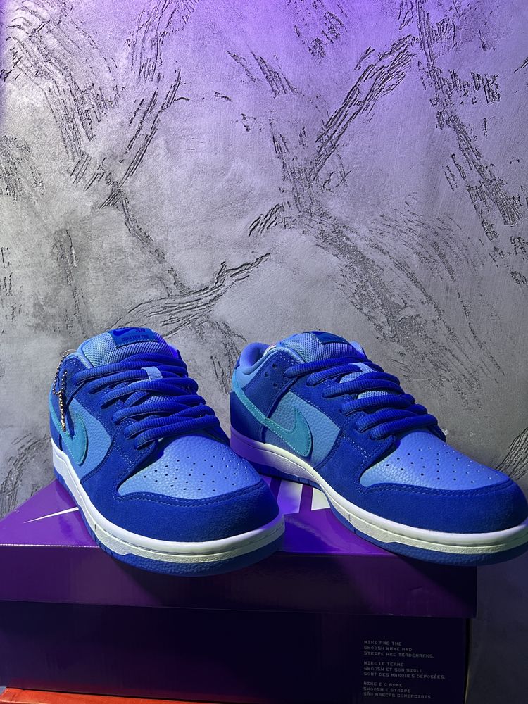 Nike Dunk Low “ Raspberry Blue”