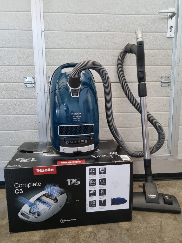 Прахосмокачка Miele complete c3