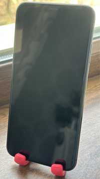 Продам IPhone XS Max черный + чехол-аккумулятор белый