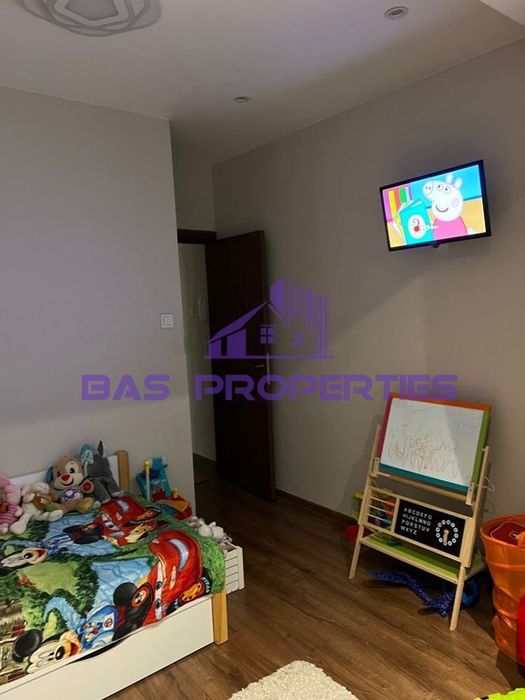 Продава се Тристаен апартамент в София, Изток - 70 кв.м за 3500 €/кв.м - Снимка #8