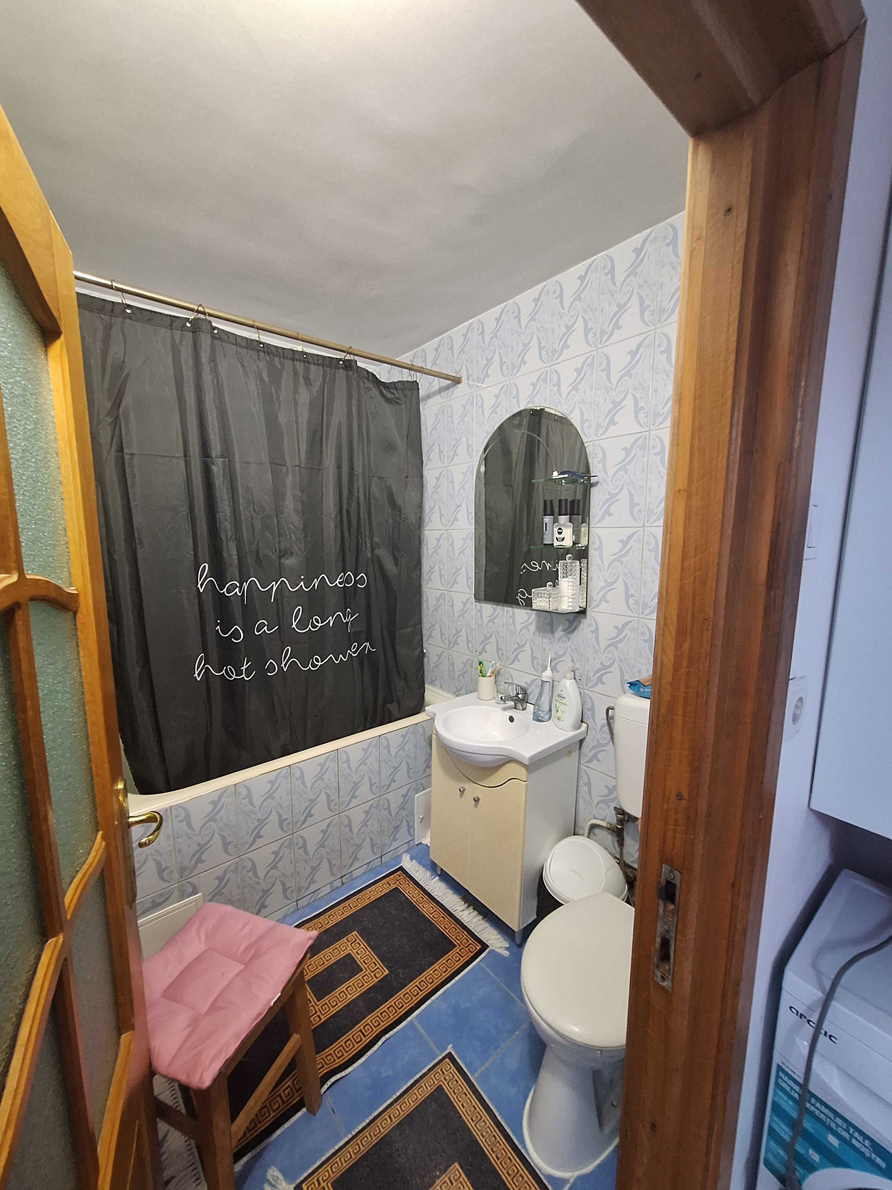 Apartament cu 2 camere partial mobilat