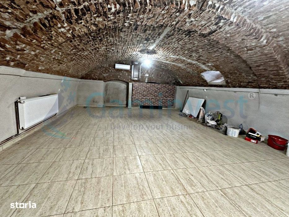 Spatiu comercial , ultracentral, Oradea, Bihor,Gaminvest,A2168B