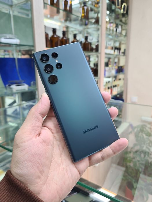 Samsung galaxy s22 ultra 5G 12/256gb