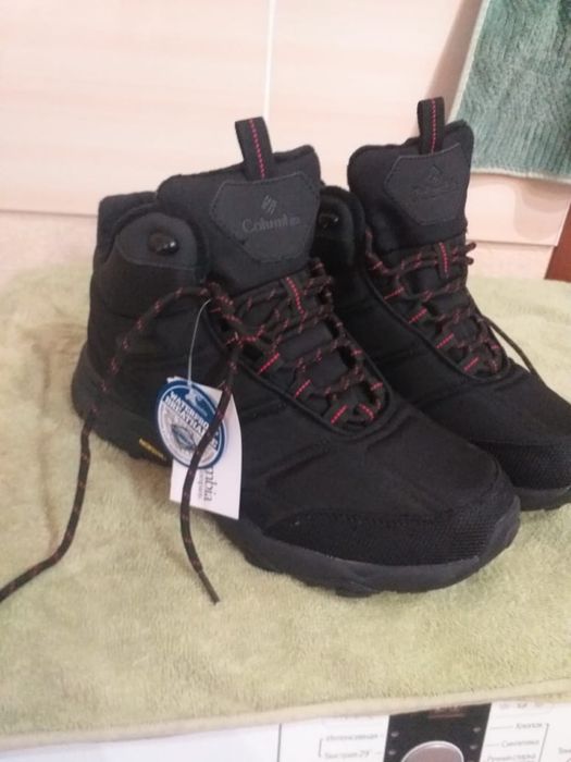 Продаю мужскую обувь