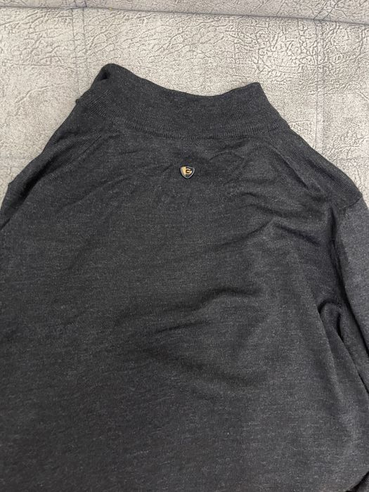 Продам свитера фирменные