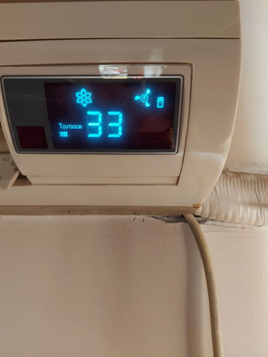 Hisense KFR-4001G/BPE Инверторен 14 000 BTU