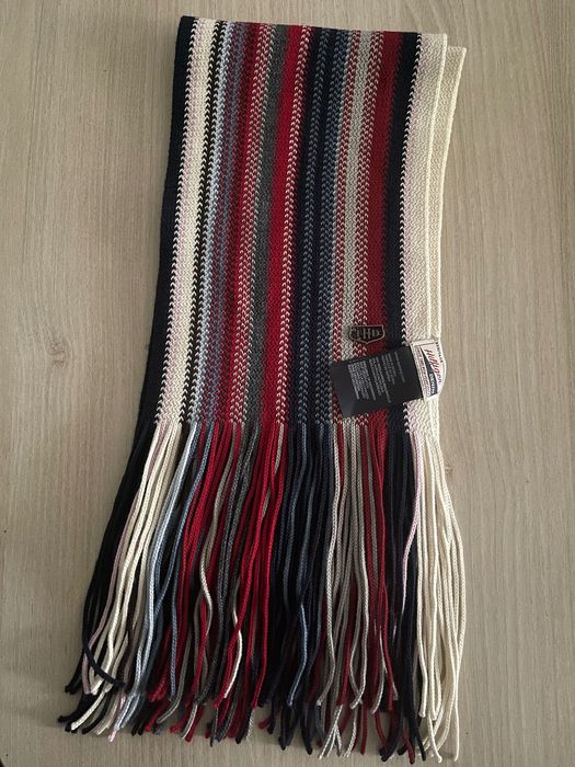 Шал Tommy Hilfiger