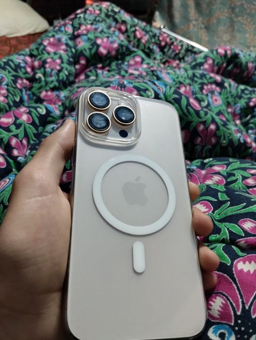 iPhone 16 Pro Max 265 GB.