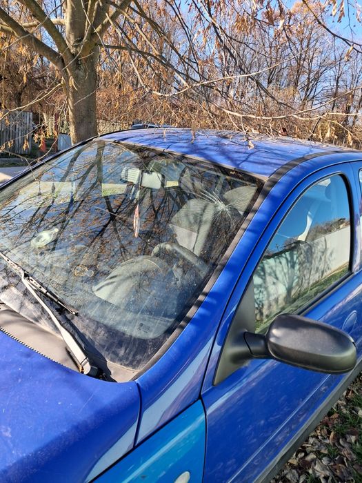 Vând Opel CORSA 1.0