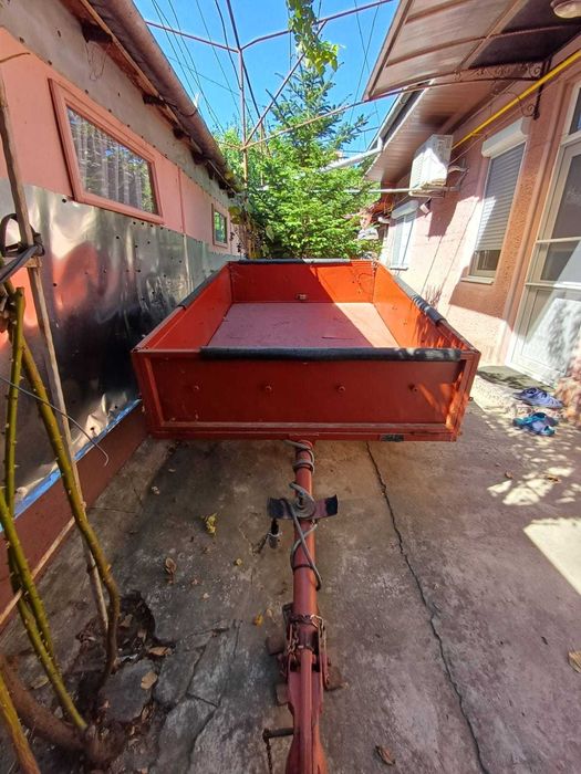 Vand remorca ruseasca Odissei in stare foarte buna !!!