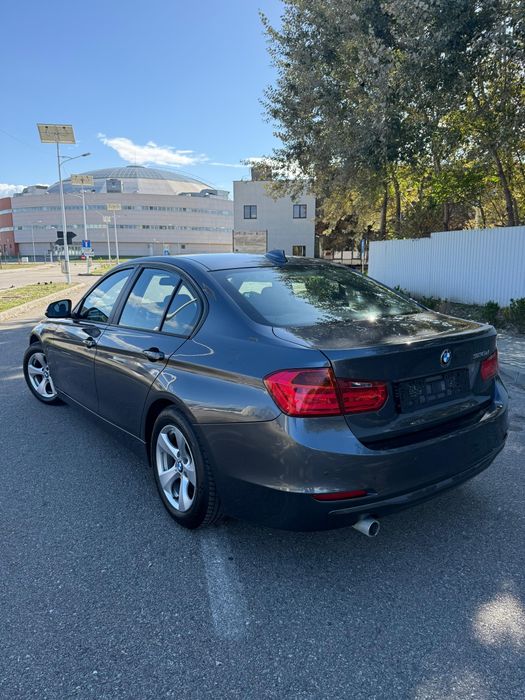 BMW 320d F30 cutie automata sport Km reali 220.000