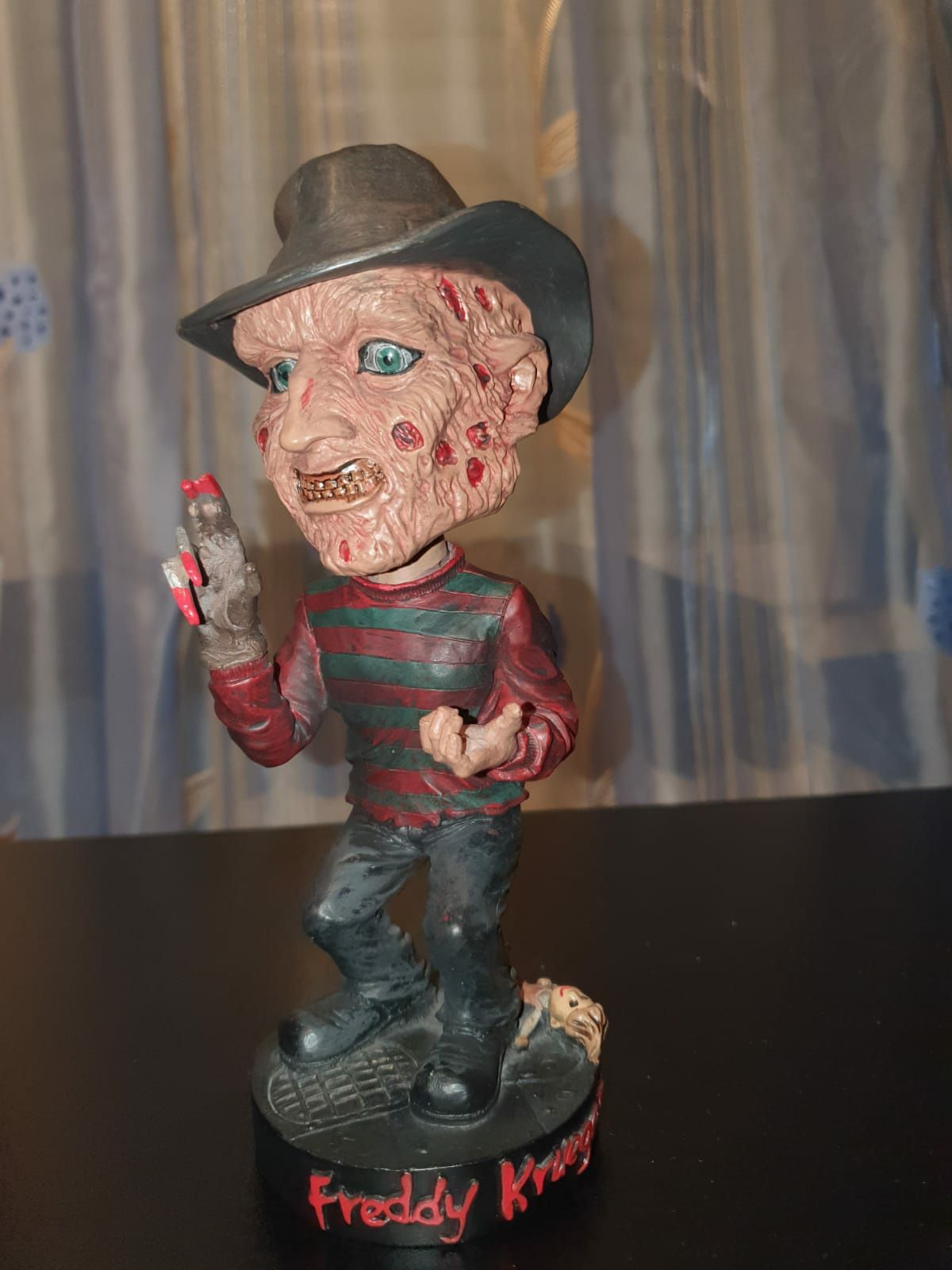 Figurina Freddy Krueger din A Nightmare on Elm Street