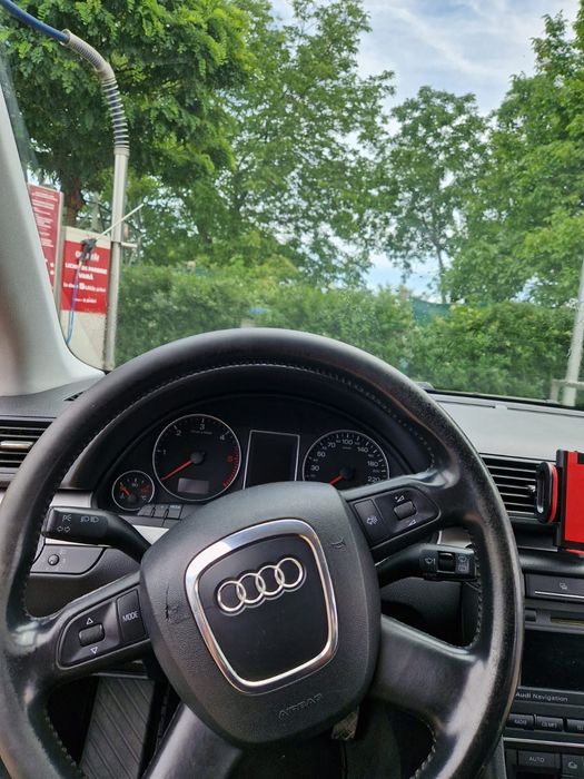 Audi A4 B7 an 2007 2.0 TDI