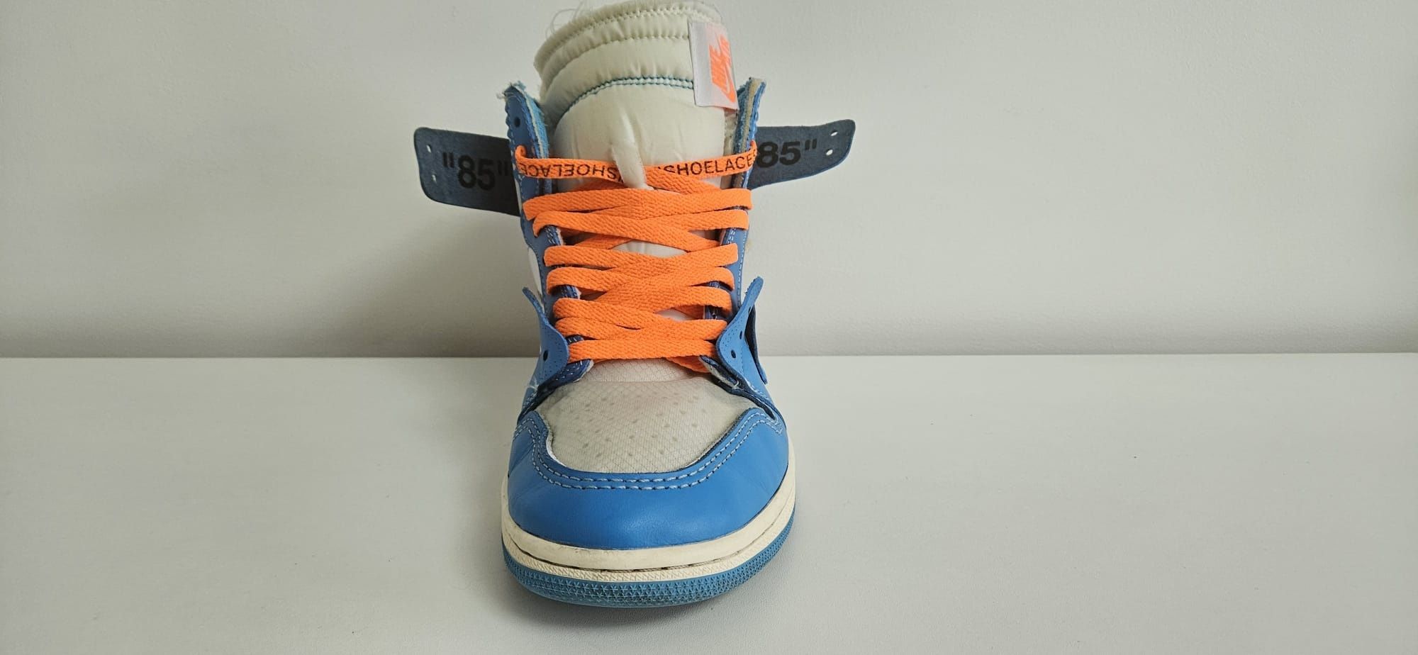 Vând adidasi Jordan 1 Offwhite UNC