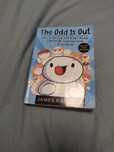 Cartea "The Odd 1s Out"
