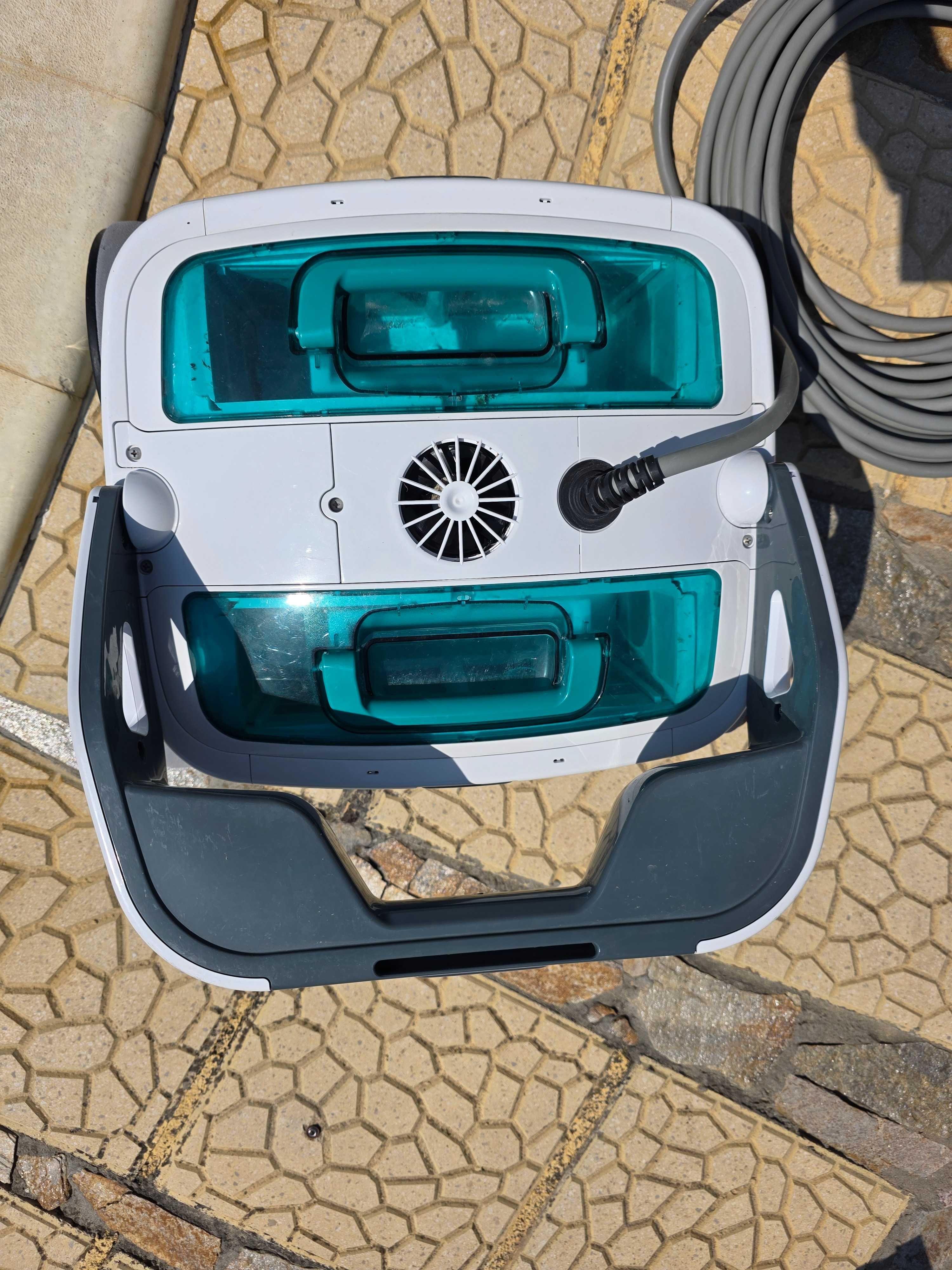 IROBOT MIRRA 530 pool cleaning robot