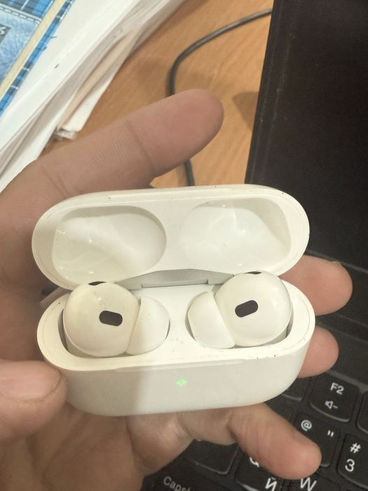 Iphone 16 pro 256 + airpods pro сатылады коробкалары шымкентте срочно
