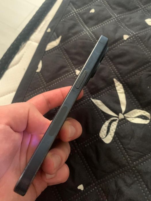 Iphone 15 pro  e sim залоченный под оператора verizon