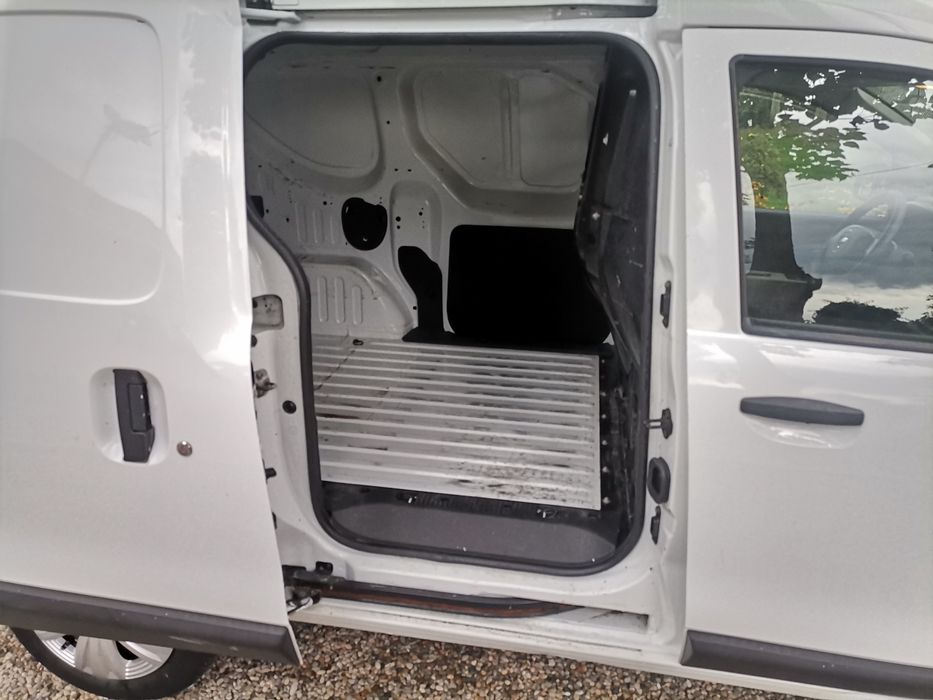 Dacia Dokker Van 1.5 dci euro 5 an 2014 A/C