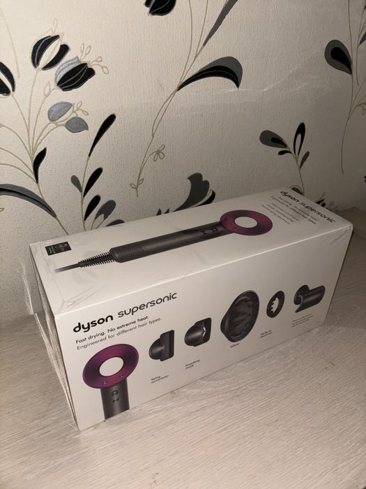 Dyson supersonic - Uscător de păr NOU SIGILAT