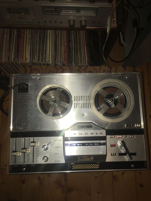 Ролков магнетофон GRUNDIG