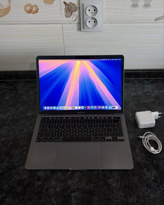 MacBook Pro M1 TouchBar / макбук про отличное состояние, ноутбук