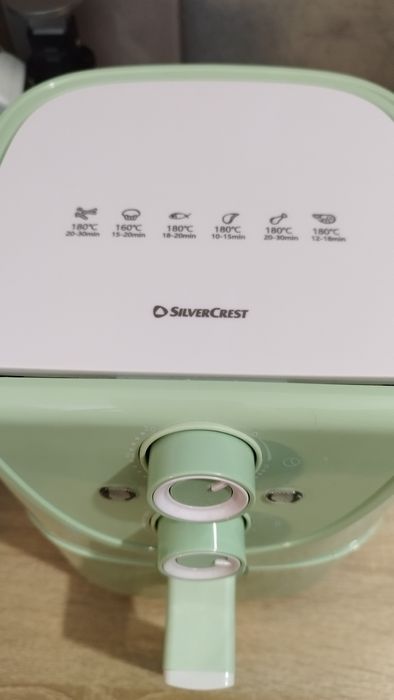 AIR FRYER SilverCrest, 1000W, 2l вместимост, модел: SHLF 1000 D2
1000