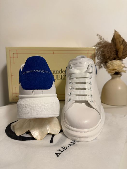 Adidasi Alexander M c Q u e e n Blue Light