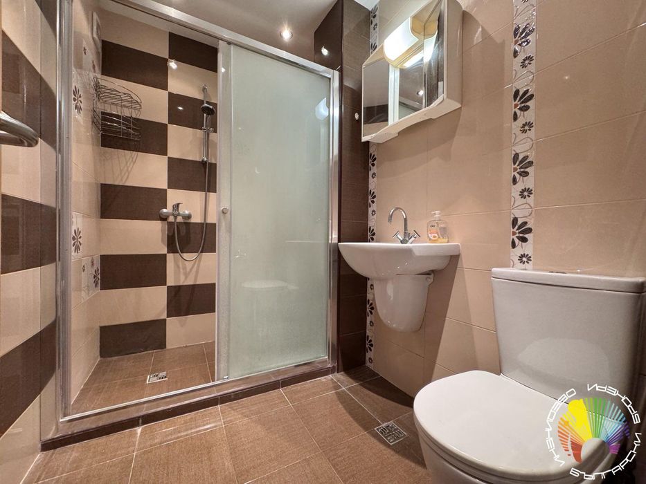 Продава се Тристаен апартамент в Бургас, Лазур - 83 кв.м за 2398 €/кв.м - Снимка #12