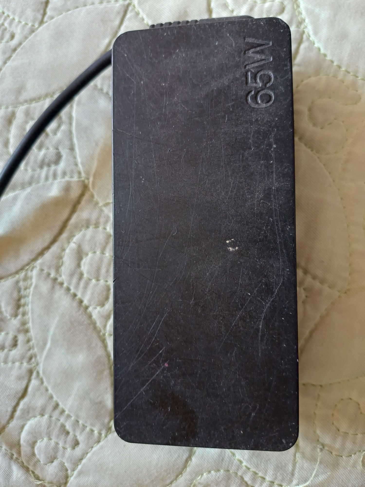 Оригинальная зарядка для ноутбука Lenovo