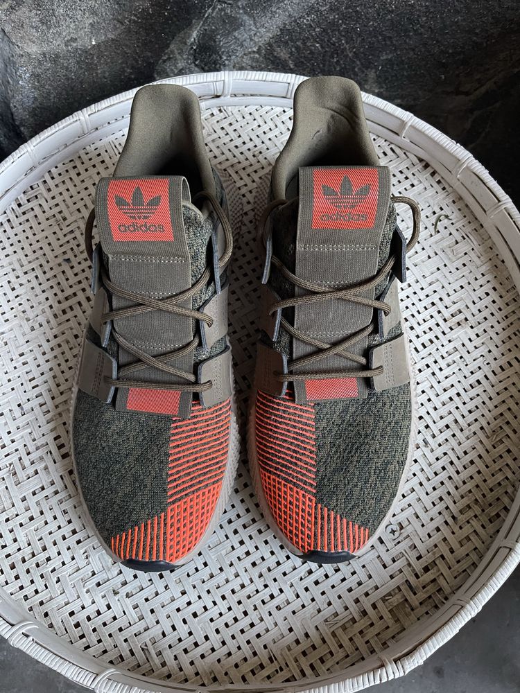 Vind adidas prophere