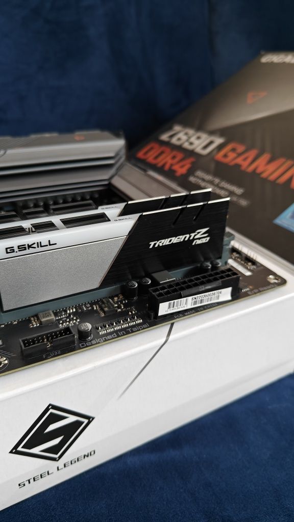 Kit Intel Core i7 13700K +MB Gigabyte Z690 GAMING X+32 GB DDR4 G.Skill