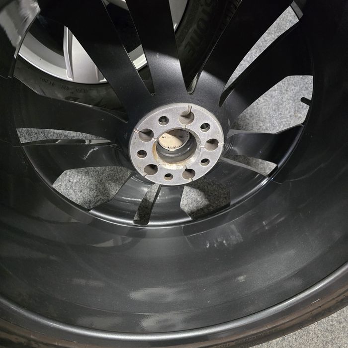 Оригинални джанти Ауди кю8 кю7 Q8 Q7 гуми 285 40 22