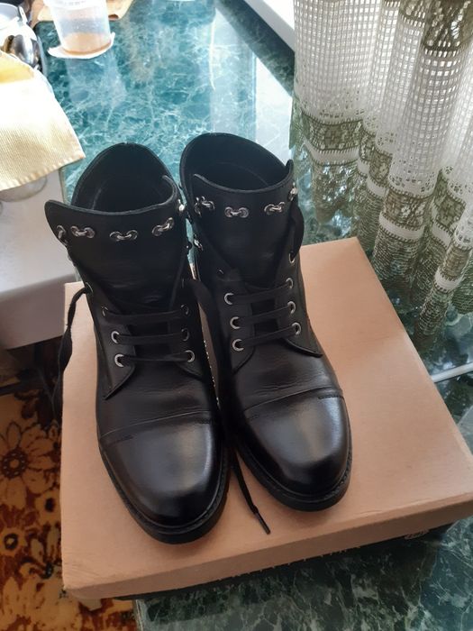 Женская обувь        .