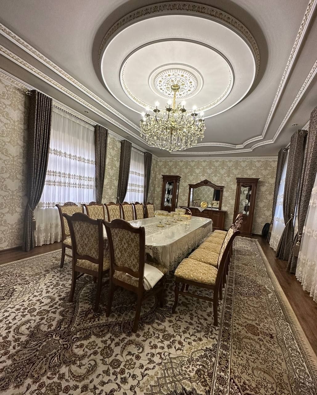 Продажа! Евро Дом 6 соток, 6 комнат в махалле Ракат.