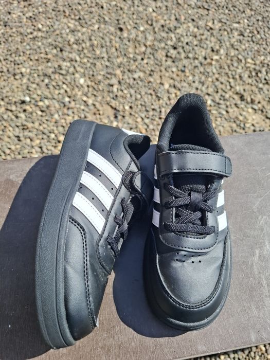 Adidași adidas 31