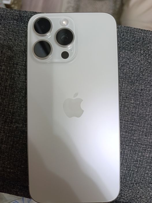 Продам iphone 15 pro max 256gb