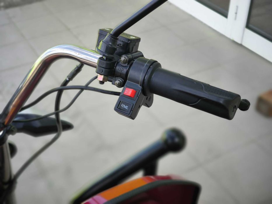 Електрическа товарна триколка HEAVY CARGO 2000W/60V/42Ah - RED