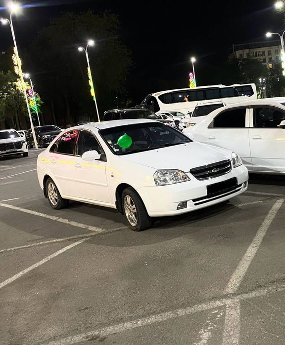 Lacetti 1.8 ideal xolatda